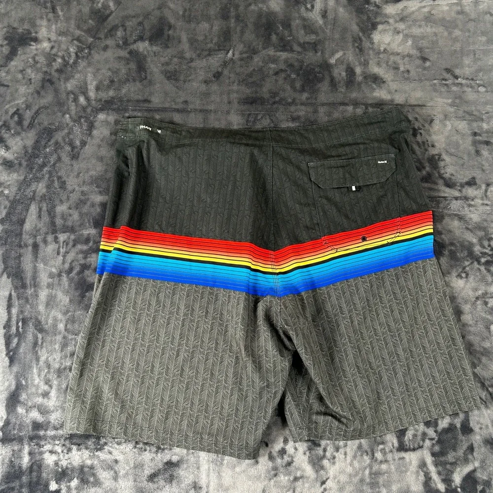 Hurley‎ Phantom Board Shorts Mens 38 Black Rainbow Stripe Chevron Swim Trunks